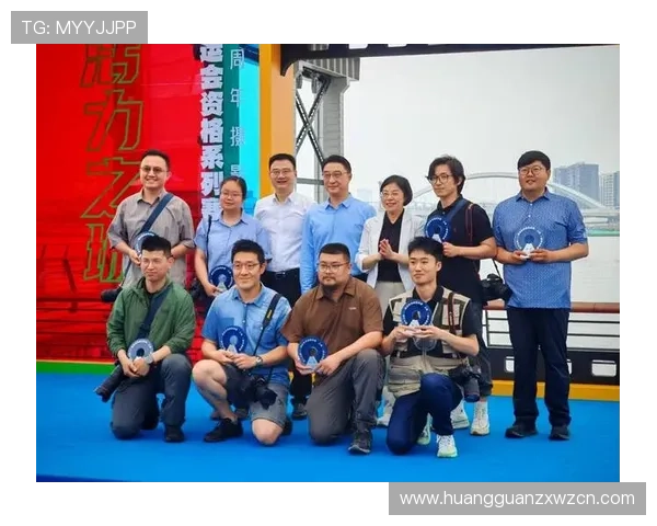 千亿球友会体育为体育迷提供丰富的赛事直播和精彩瞬间回放服务